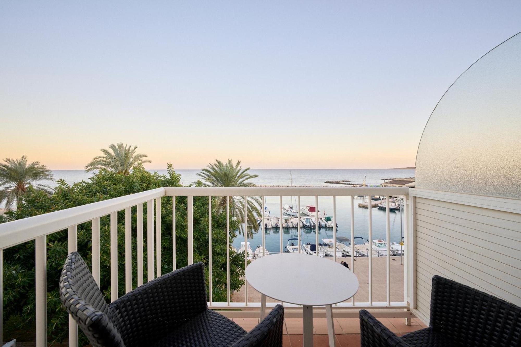 Catalonia Del Mar - Adults Only Hotel Кала Бона Стая снимка