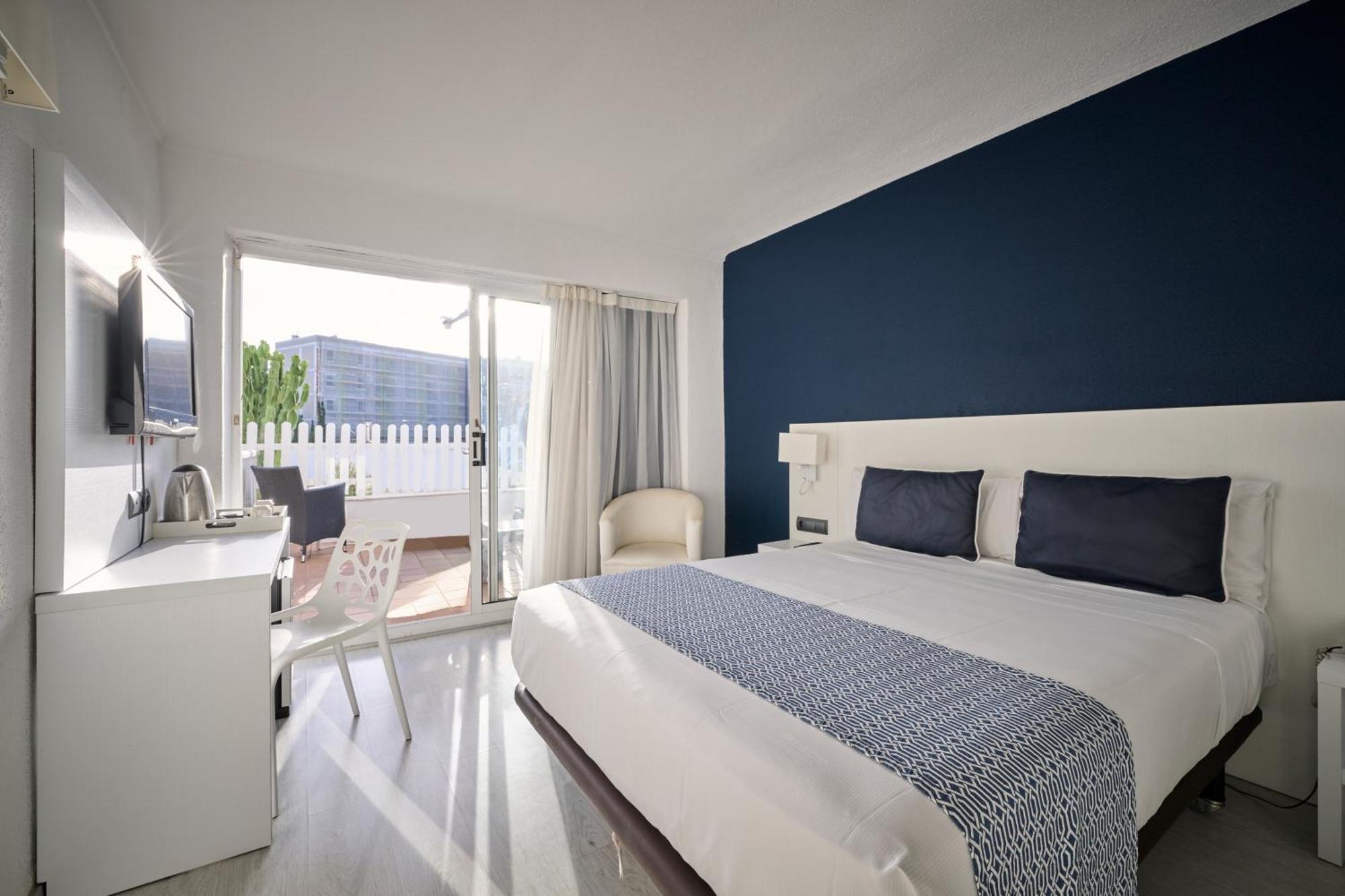 Catalonia Del Mar - Adults Only Hotel Кала Бона Екстериор снимка