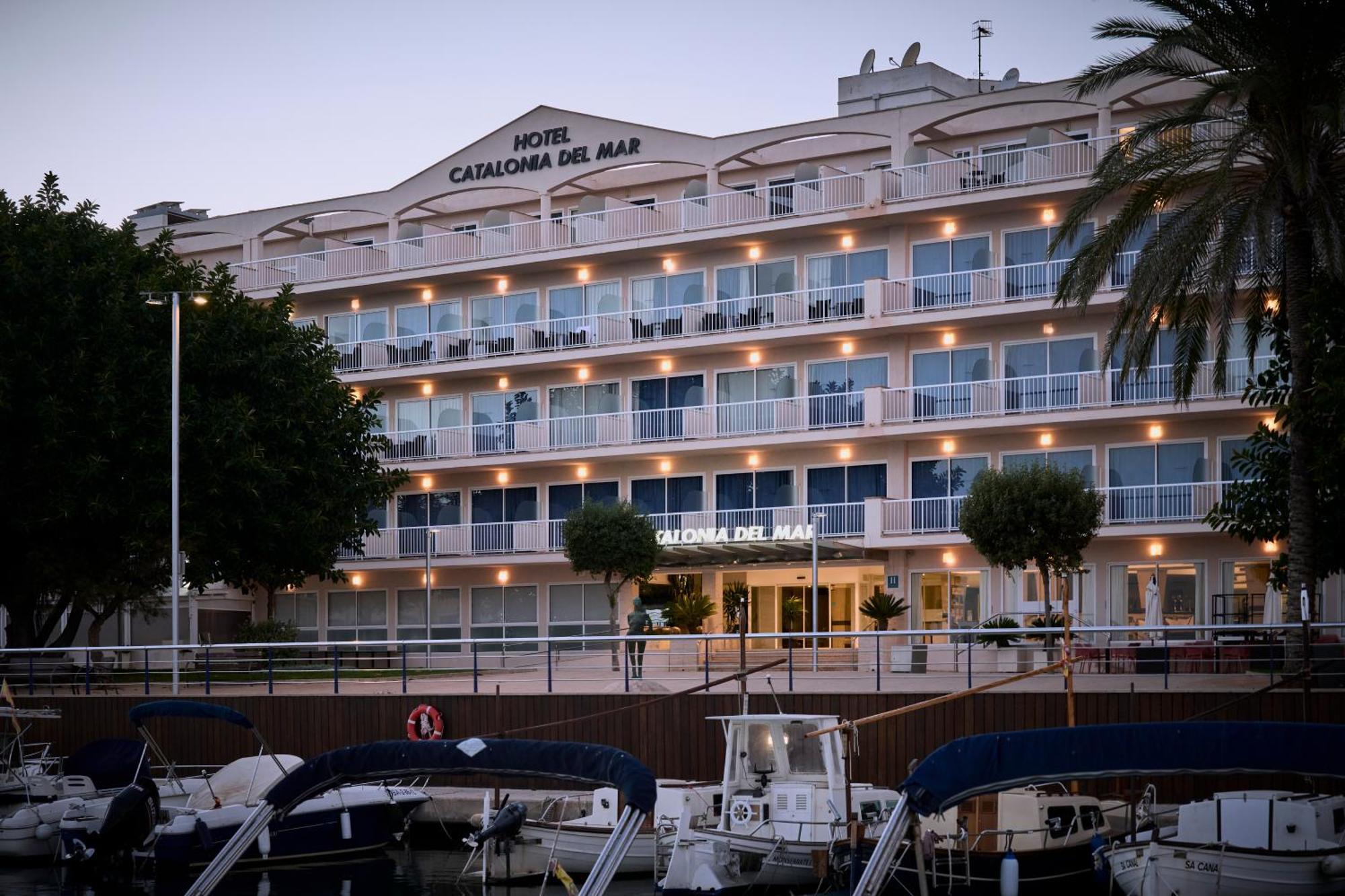 Catalonia Del Mar - Adults Only Hotel Кала Бона Екстериор снимка